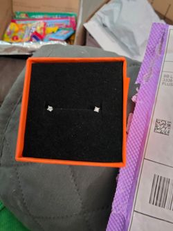 PETITE EARRINGS