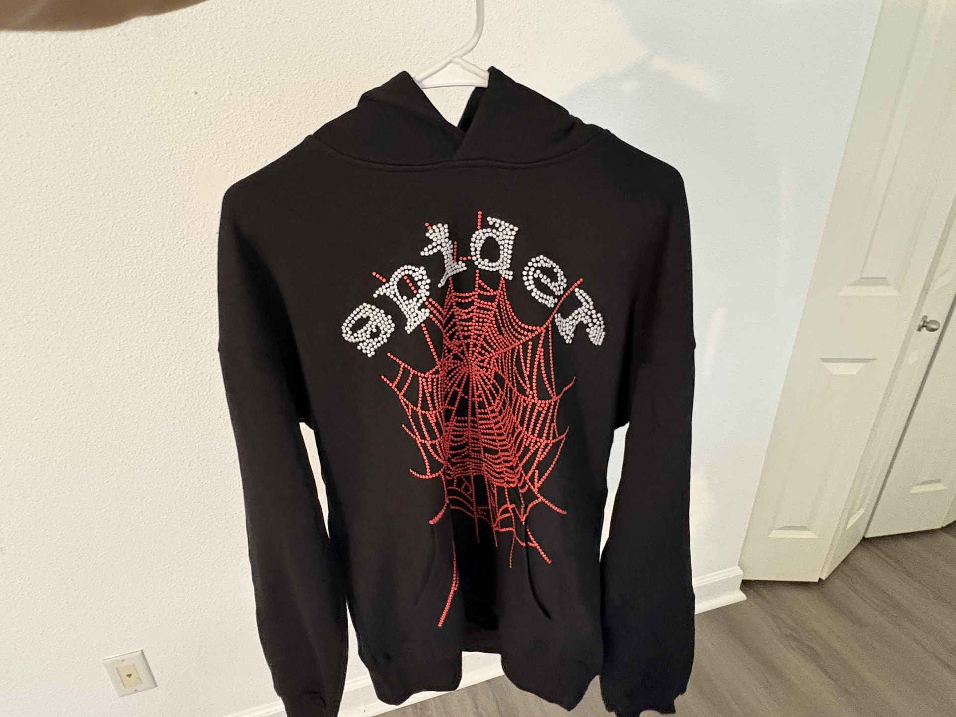 Sp5der Hoodie(medium and Large Available)