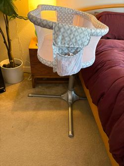 Halo Bassinet no pet /smoking  home