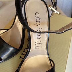 Sandal