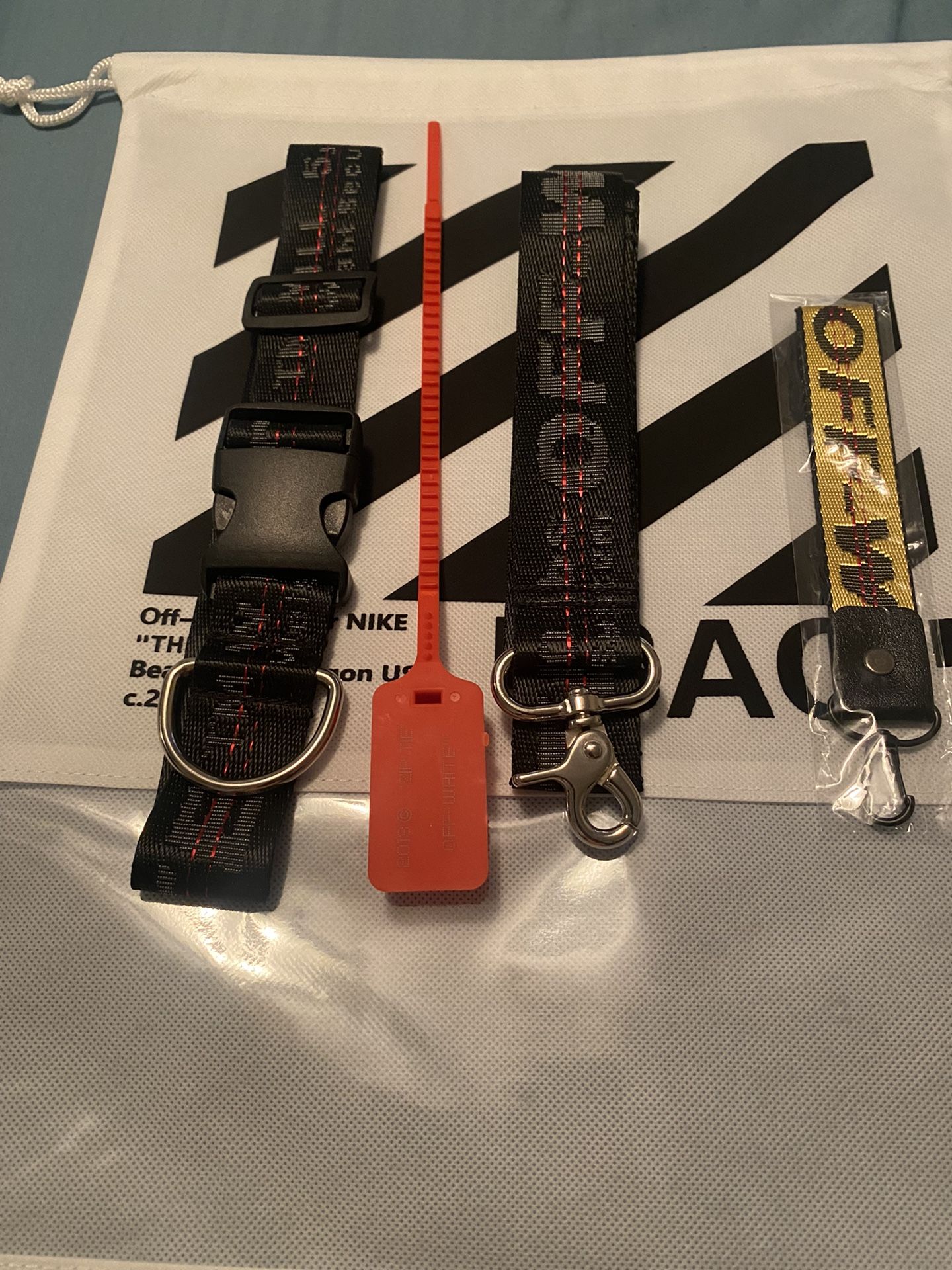 Off White Dog Leash And Collar