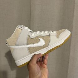 Nike SB “UNBLEACHED NATURAL” Size 9 (M)