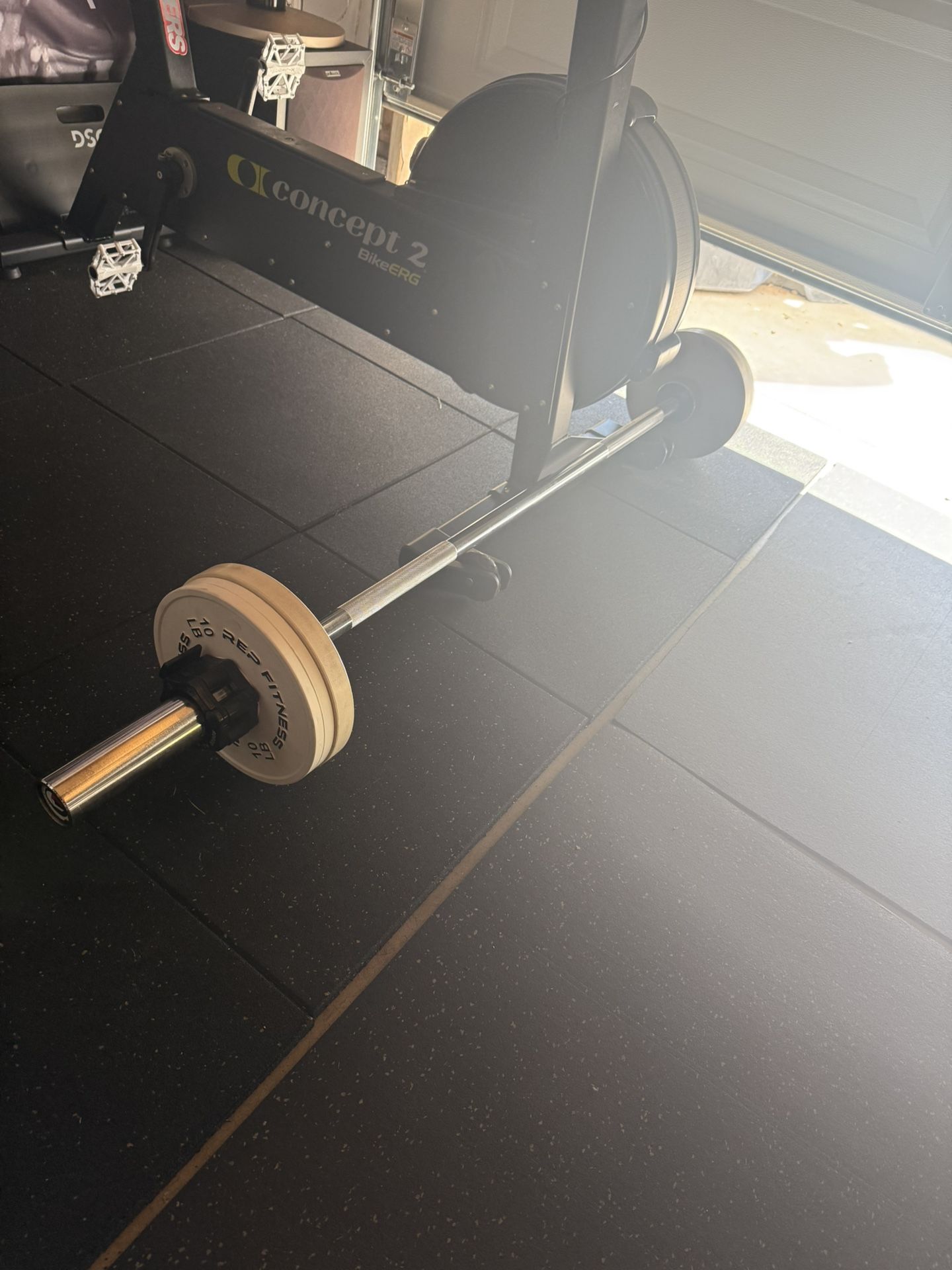 Weights Barbell 250$