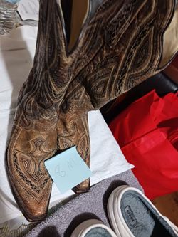 Men ad woman boots
