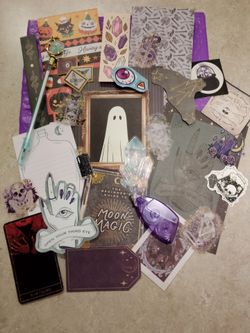 Mystery bubble mailer envelopes