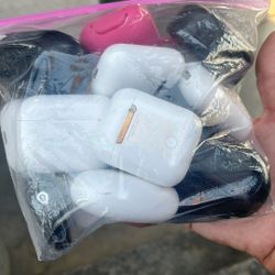 Multiple Bluetooth Head Phone Sets 