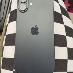 iPhone 16 Plus