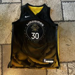 Youth Medium Stephen Curry Golden State Warriors Black Nike City Edition Jersey