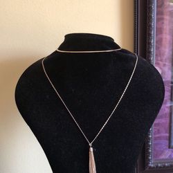 Elegant choker and necklace