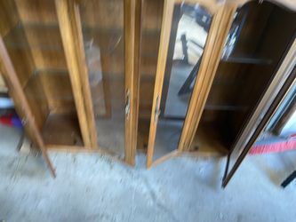 Curio Display Cabinet With Lights