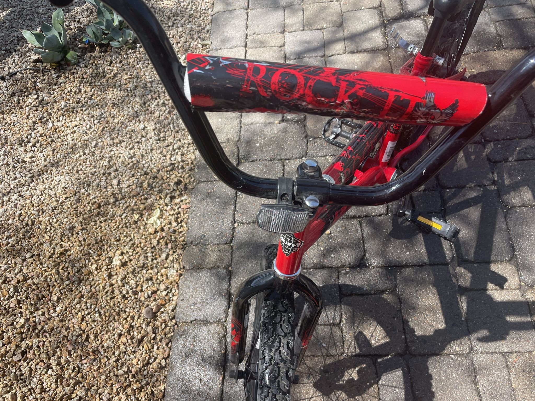 HUFFY BIKE LIKE NEW 20” Red