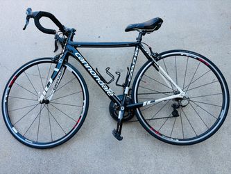 Cannondale CAAD10 52cm Road Bike - Lightweight Aluminum - Shimano 105 - FSA Gossamer Crank