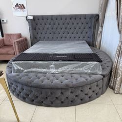 🎀SPECİAL 👌LUXUS VELVET KING BED GREYLUXUS VELVET  BED GREY/Other Colors Available 
