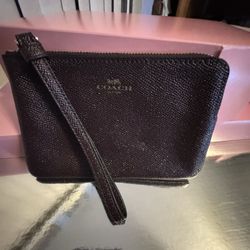 $40 Coach Glitter Corner Dark Brown 