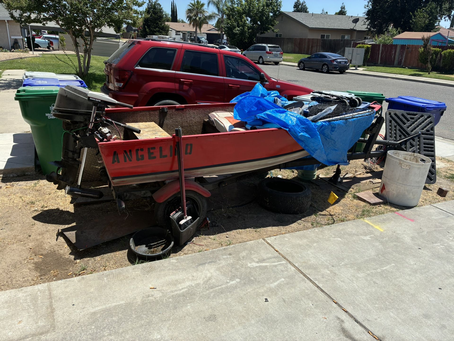 10ft Bass Boat with trolling motor