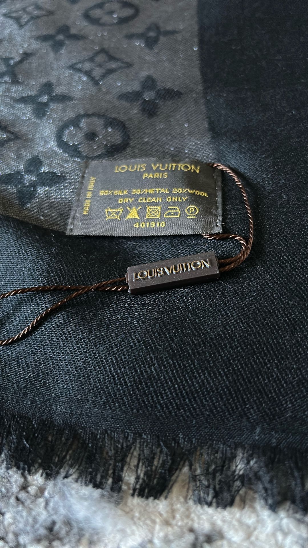 Louis Vuitton, Thin Blanket.