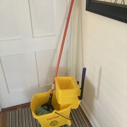 Mopping Bucket With Strainer And Two New Heads/pole