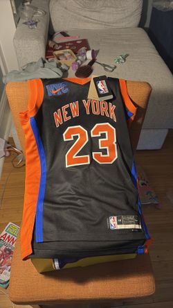 Mitchell Robinson Knicks jersey