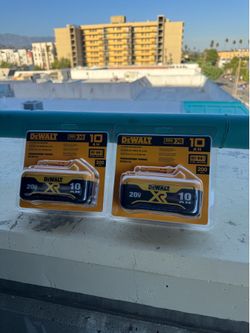 Dewalt 10Ah battery, price is for each one