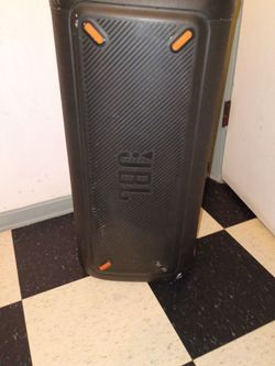 Jbl party box 300
