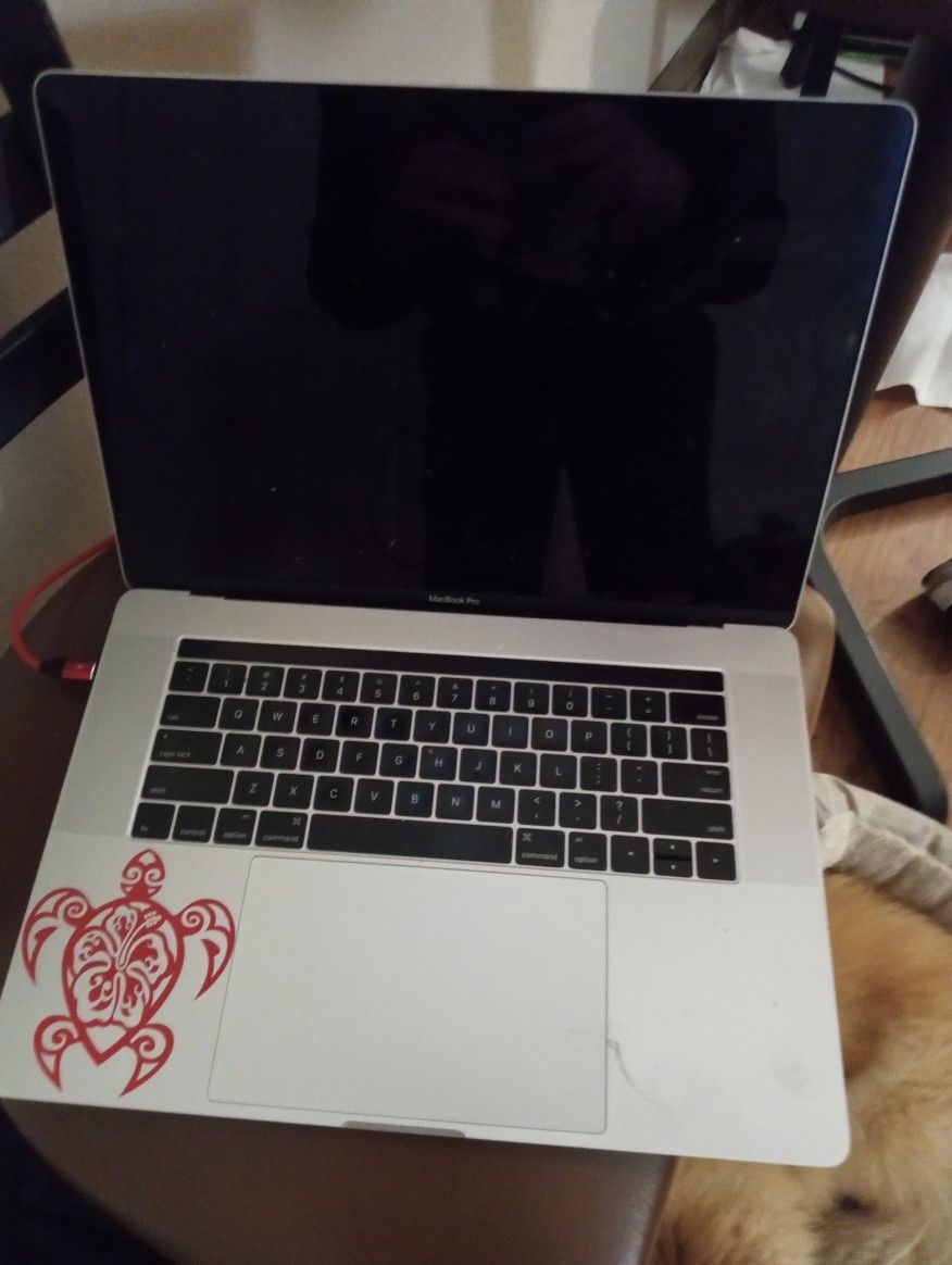 MacBook Pro 2021 15.4 Retina Display