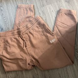 Kith joggers