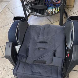 Graco 4Ever Extend2Fit Platinum Car Seat