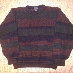 CAMBRIDGE CLASSICS MERVYNS SIZE LARGE 70% ACRYLIC 30% WOOL MADE IN ITALY