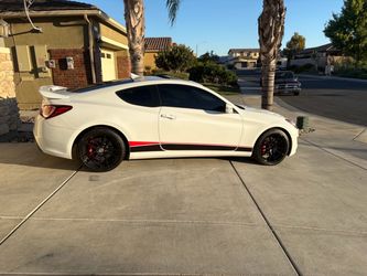 2013 Hyundai Genesis
