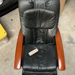 Human Touch HTT-10CRP or HT-130 black leather massage chair with cherry wood accent