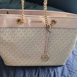 Micheal Kors Bag