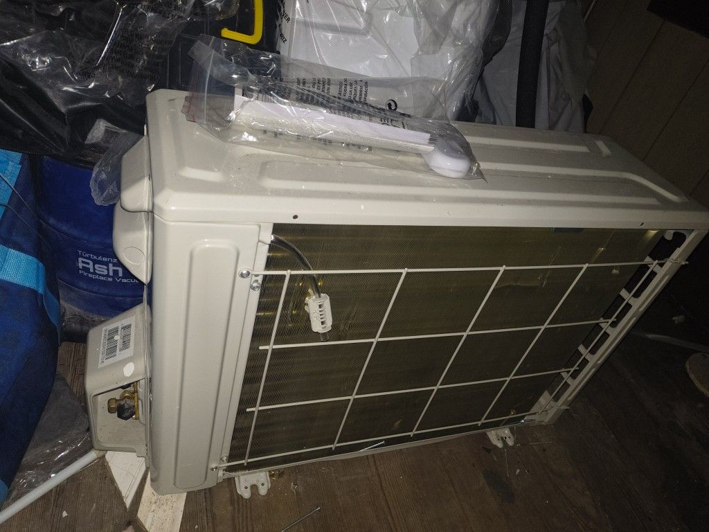 18000 BTU Mini Split AC+Heat