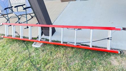 Extension Ladder ( Lewisville)
