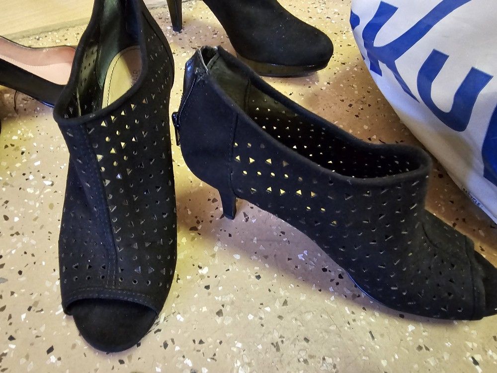 Name Brand Womans Leather Heels/Flats