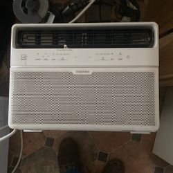 In Window Air Conditioner