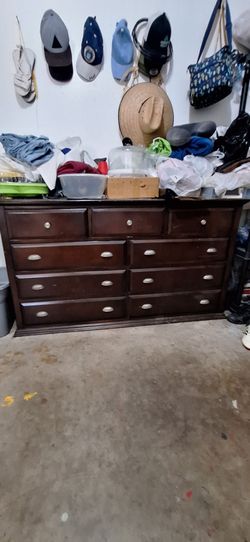 Cabinet for clothes