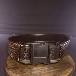 Bianchi 7950 Duty Belt Waist Size Small 28”-32" AccuMold Basketweave Leather