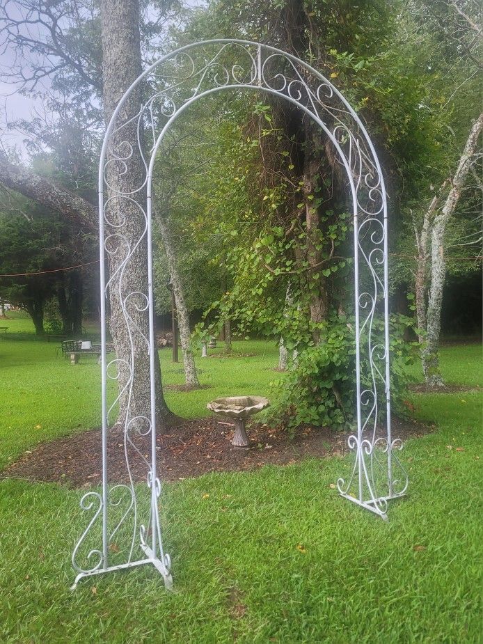 Metal Arbor For Wedding Decor