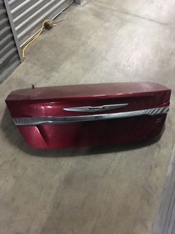 2014 Chrysler 200 trunk
