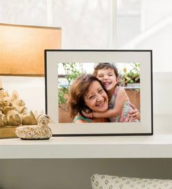 Aura 12" Aspen Digital Photo Frame