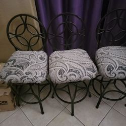 3 Bar Stools