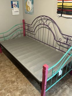 Twin Day Bed