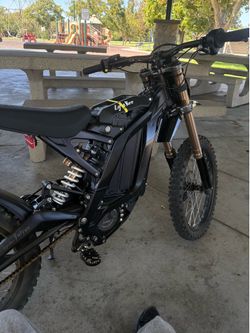 Surron LBX 2025
