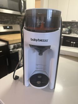 Baby Brezza Automatic Formula Dispenser