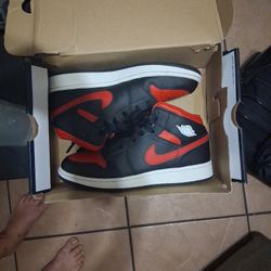 Air Jordan 1 Mid 