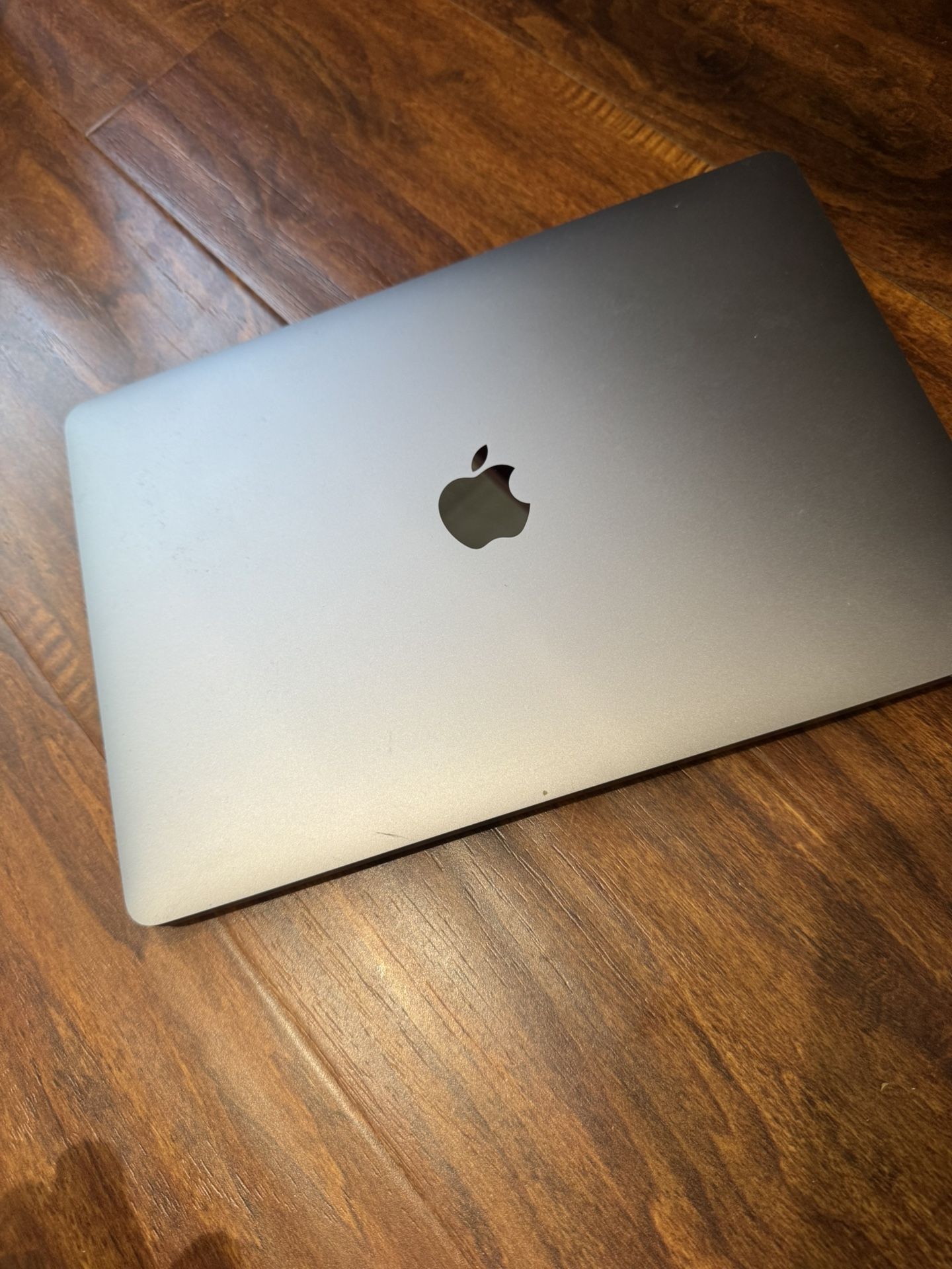 MacBook pro 13” 2020 Core I5