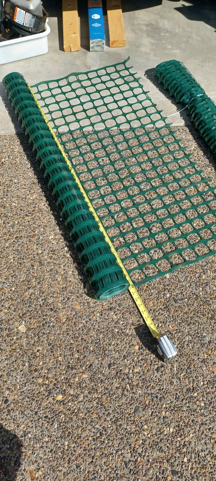  Temporary Fencing for Yard - Green Outdoor Plastic Construction Fencing Roll for Dogs, Garden and Events