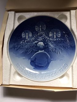 Bing & Grondahl B&G 1(contact info removed) Christmas Plate "Happiness Over the Yule Tree" 9"