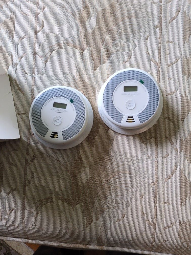 Wireless Smoke And Carbon Monoxide Detectors