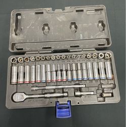 Duralast 45pc Mechanics Tool Set in Case